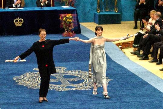 Premio Príncipe de Asturias entregado en el 2005 a las bailarinas Maya Plietskaya y a Tamara Rojo.