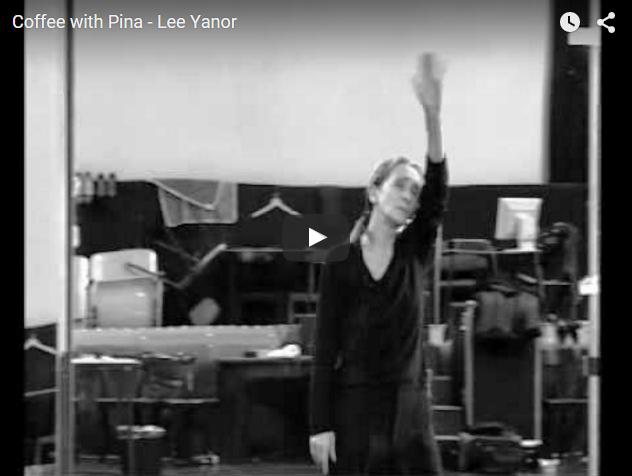 2 minutos deliciosos de Pina Bausch bailando, y si estáis en BCN tal vez os interese el Taller del Espectador del&nbsp;MERCAT