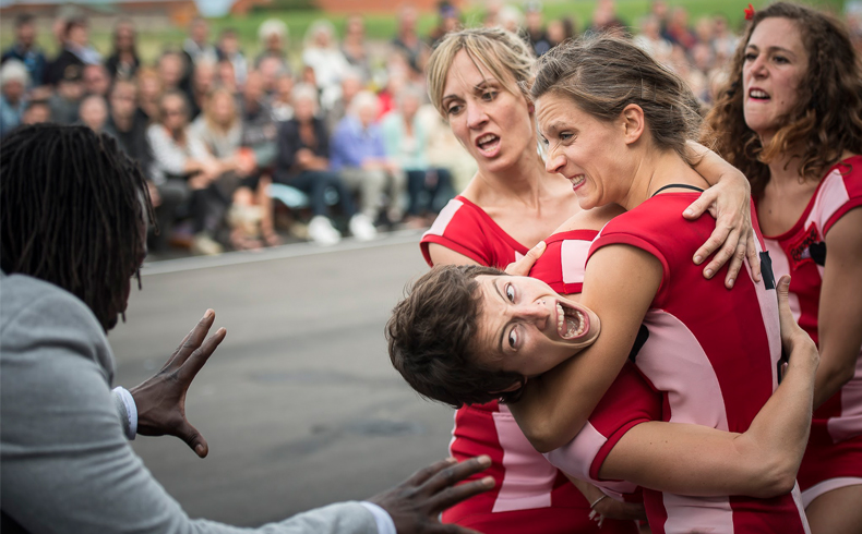 Ejemplos de danza inspirada en deporte. Este fin de LA PARTIDA de Cia Vero Cendoya en el&nbsp;Mercat